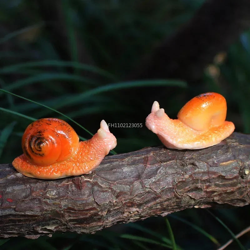 Mini Resin Snail Figurine – Micro Garden Decor